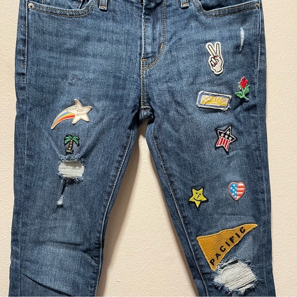 Levi’s Women’s 711 Skinny Embroidered Jeans | 25 - Picture 7 of 8